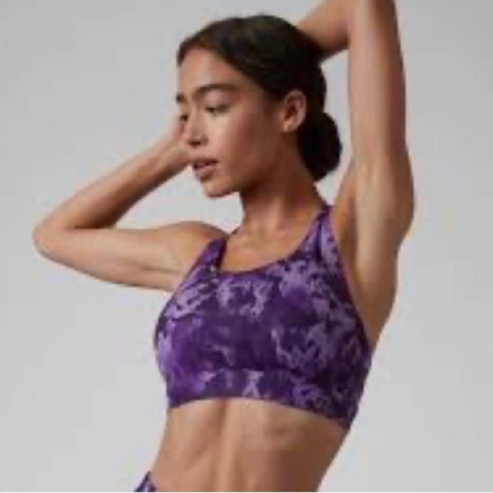 Athleta Womens Sport Bra Ribbed Purple Size XS.